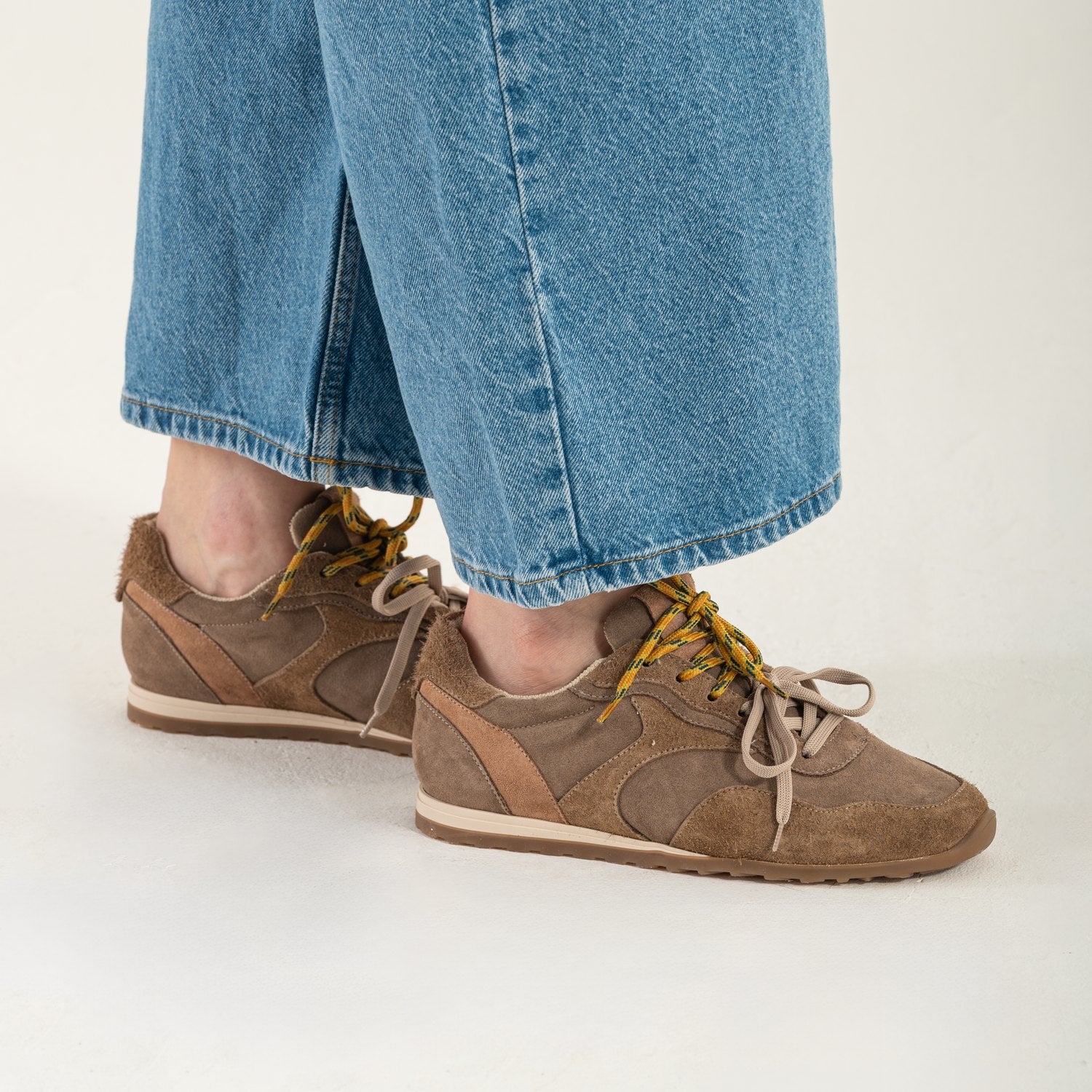 Sneakers Camel