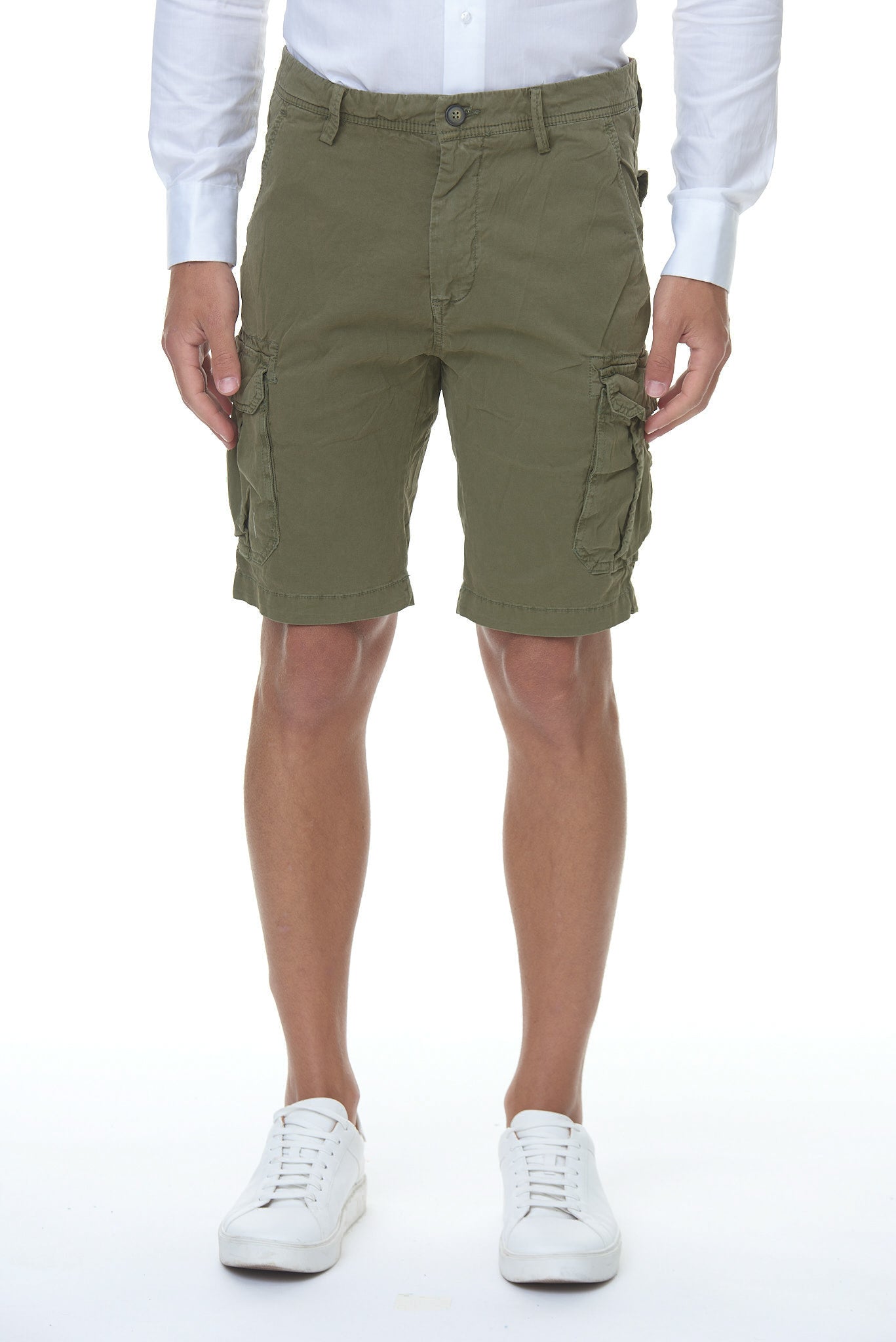 Bermuda Uomo con i Tasconi Verde Militare