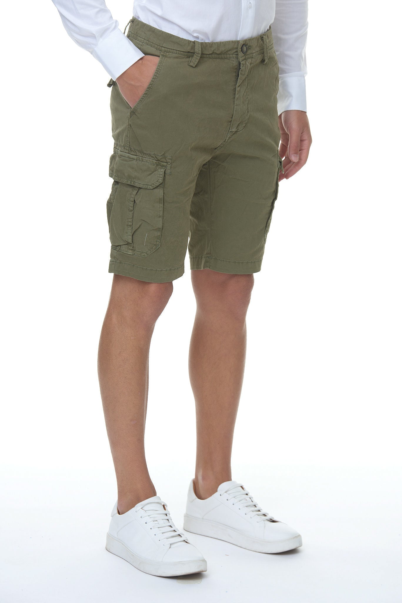 Bermuda Uomo con i Tasconi Verde Militare