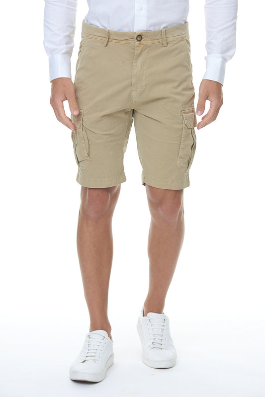 Omul Bermuda cu buzunare bej