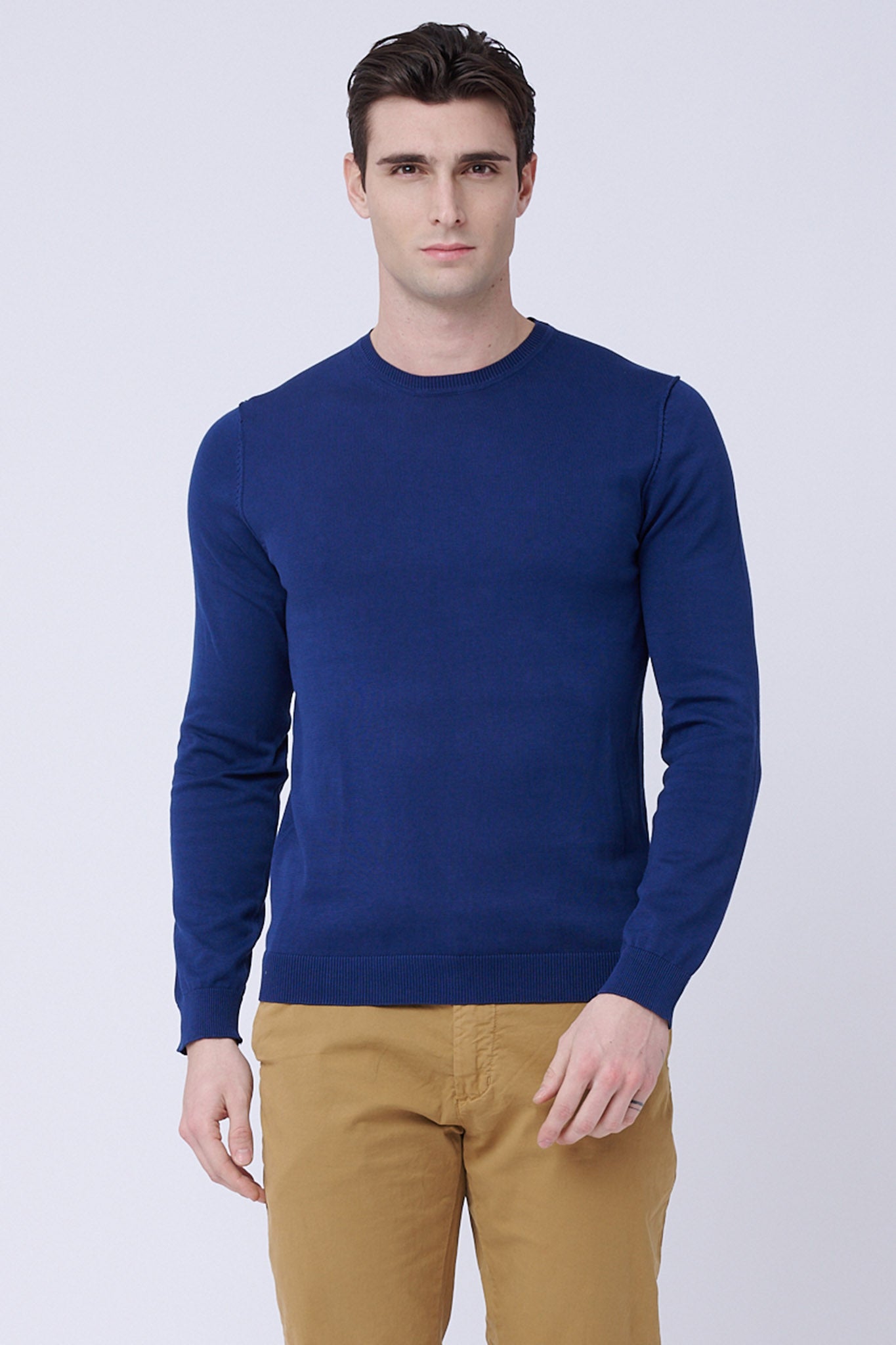 Pull en coton bleu roi