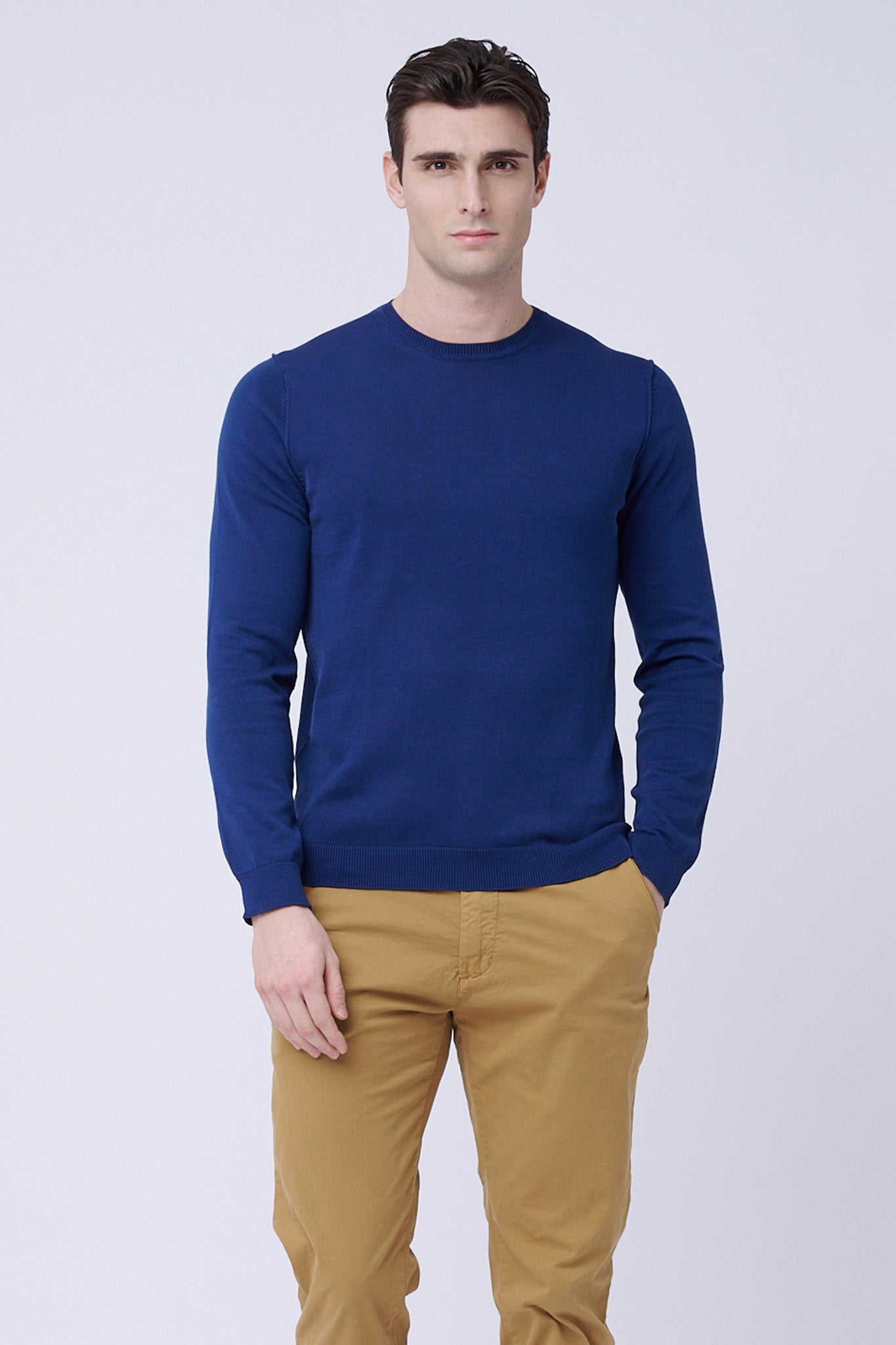 Pull en coton bleu roi