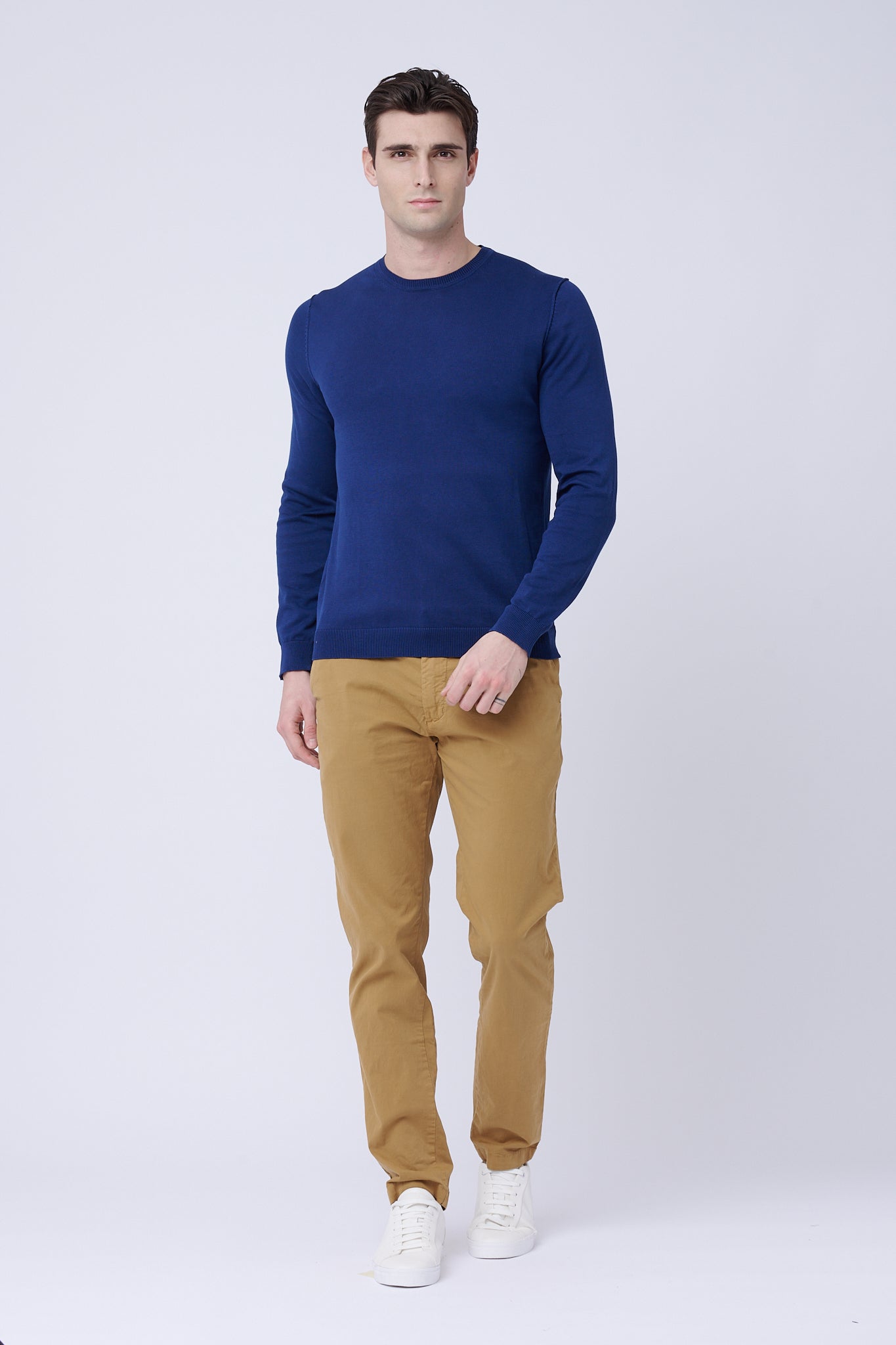 Pull en coton bleu roi