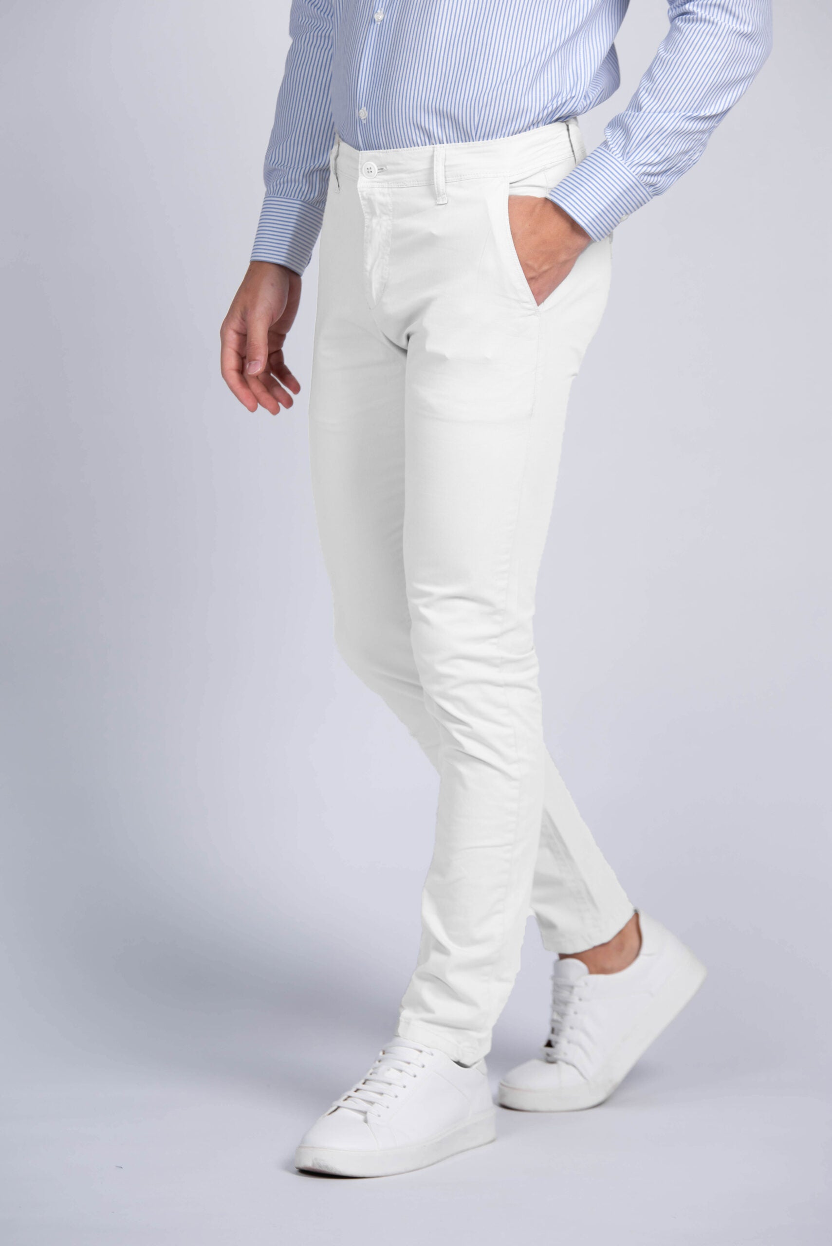 pantalones blancos