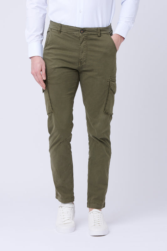 Green trousers with pockets